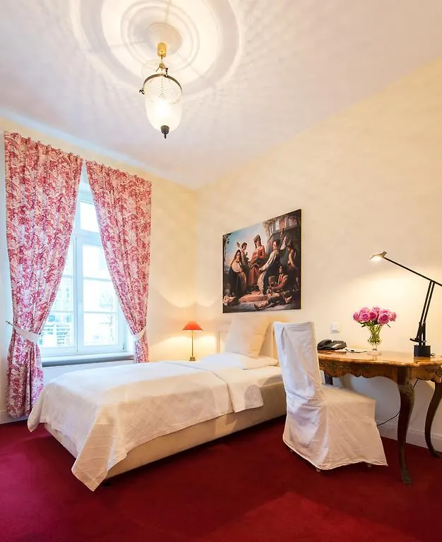 Dirazi Guesthouse & Apartments Gmbh 프랑크푸르트 4*,